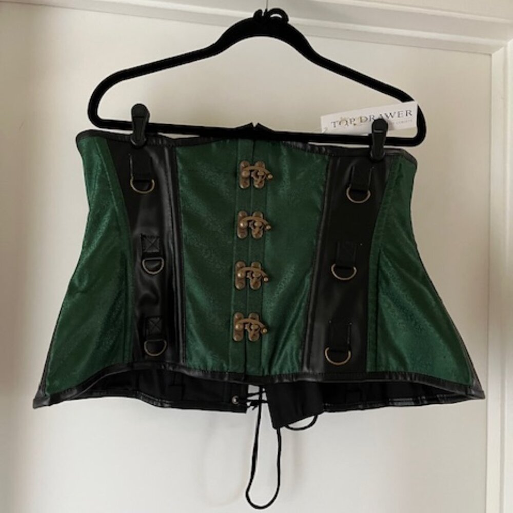 NWT Metal Clasp Under Bust Corset  3XL